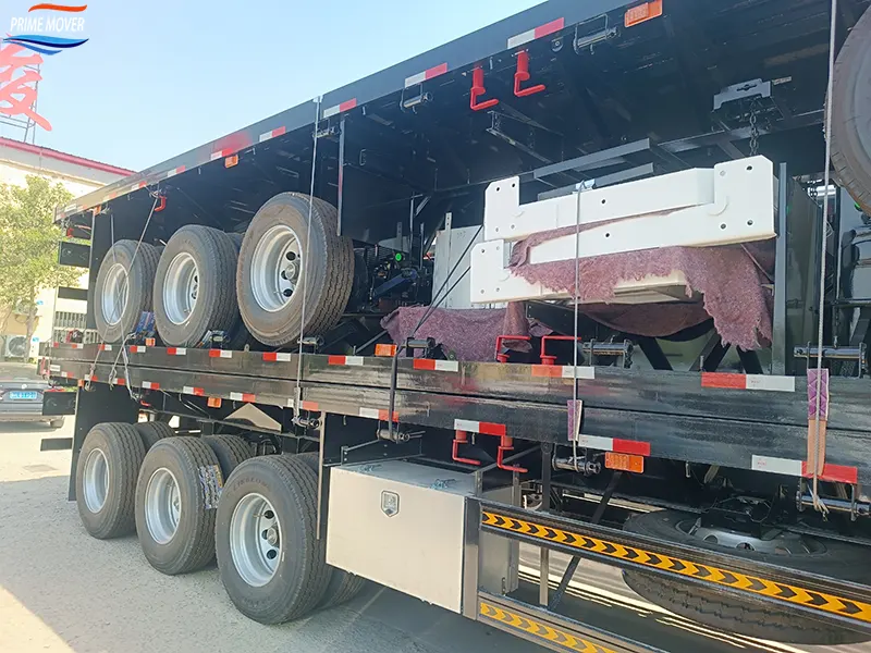 Flatbed Trailer with 3 Axles for Heavy Equipment