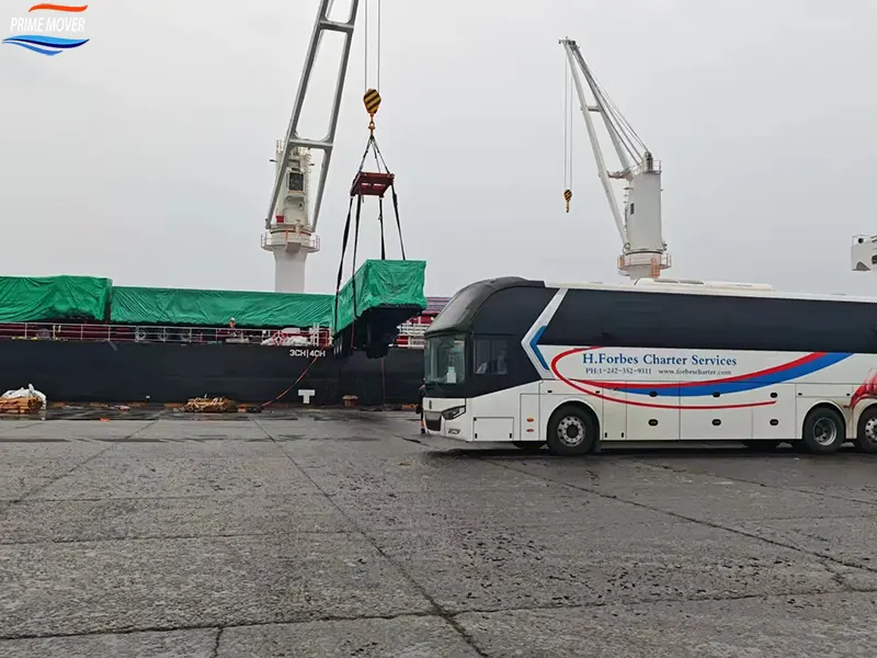 14-Meter Three-Axle Flatbed Trailer Loading and Shipping