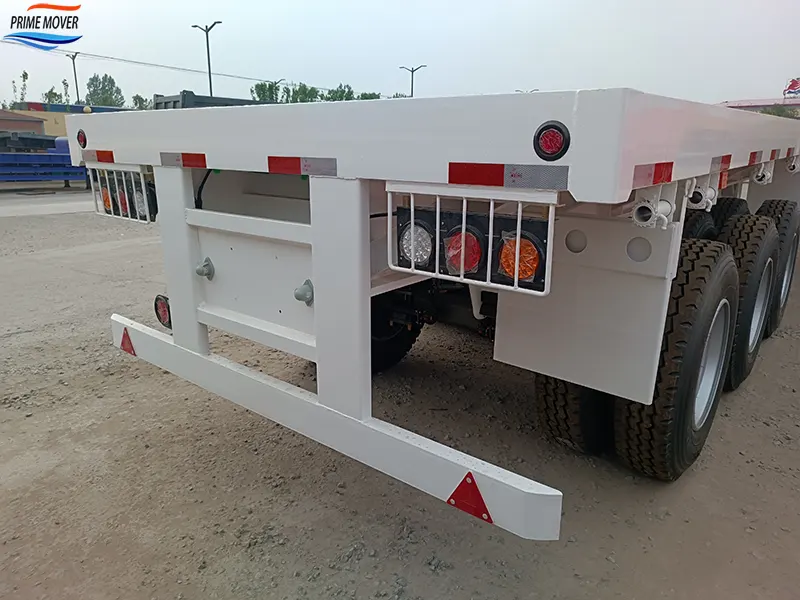 Rear View of Container Skeleton Semi-Trailer Rear View of Container Skeleton Semi-Trailer