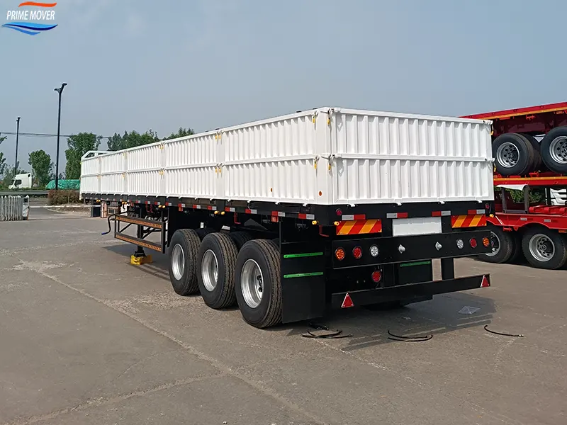 Three-Axle Fence Semi-Trailer Three-Axle Fence Semi-Trailer