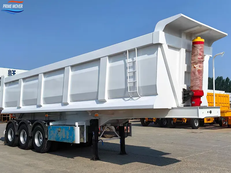 White Rear-Tipping Trailer