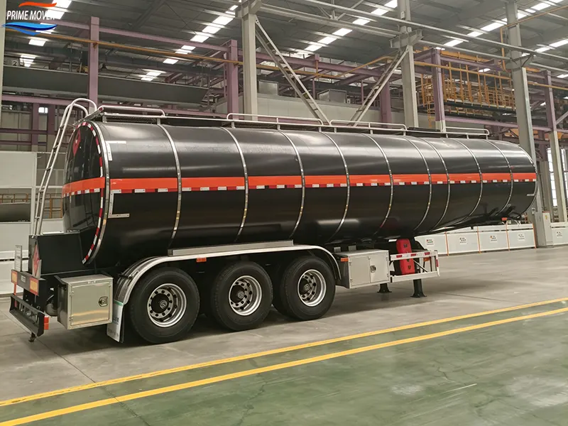 Three-Axle Asphalt Tank Trailer Three-Axle Asphalt Tank Trailer