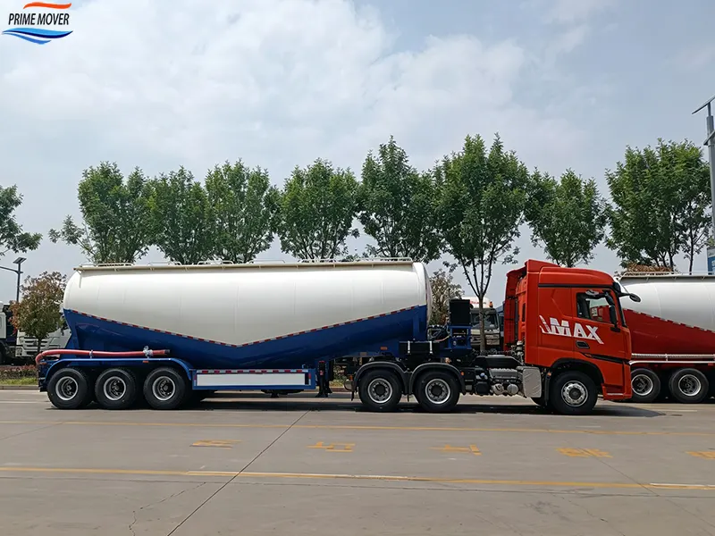 Three-Axle Powder and Granular Material Semi-Trailer Three-Axle Powder and Granular Material Semi-Trailer