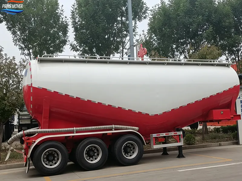 V-Type Three-Axle Bulk Cement Powder Tank Semi-Trailer V-Type Three-Axle Bulk Cement Powder Tank Semi-Trailer