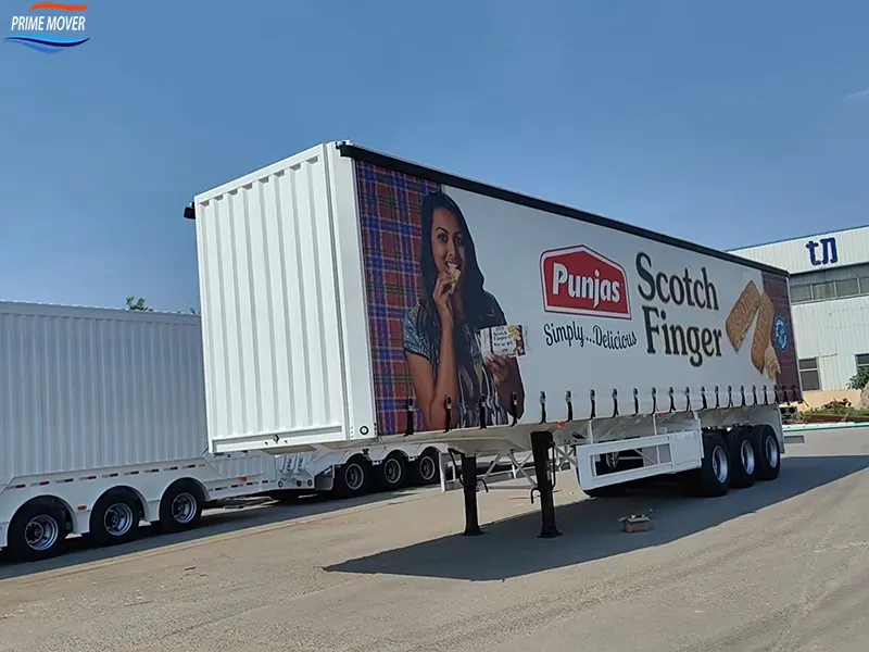 Semi-Trailer with Advertising Curtain Semi-Trailer with Advertising Curtain